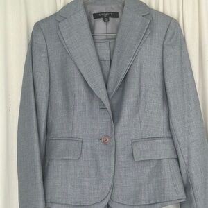 New with tags Nine West woman’s suit
